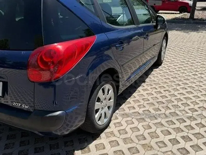Usado Peugeot 207 95 CV (69 kW) 2007 Azul Familiar
