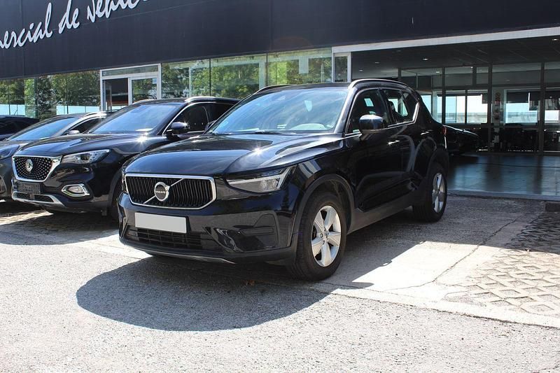 Negro Usado 2023 Volvo XC40 Core SUV | 24.850 € (Precio justo) - Imagen 1/4