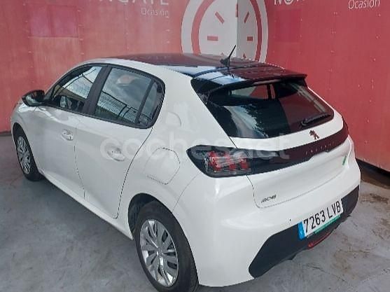 Usado Peugeot 208 Active 100 CV (73 kW) 2021 Blanco Utilitario