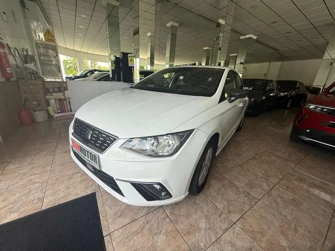 Usado Seat Ibiza XCELLENCE 116 CV (85 kW) 2019 Blanco Utilitario