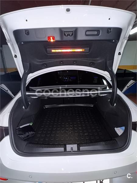 Usado Mercedes CLA180 Shooting Brake 136 CV (100 kW) 2020 Blanco Familiar