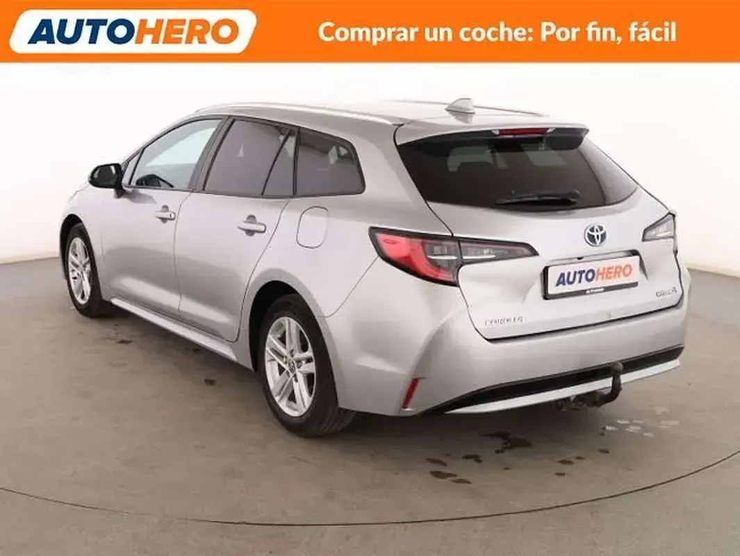 Usado Toyota Corolla Active 122 CV (89 kW) 2022 Gris Familiar