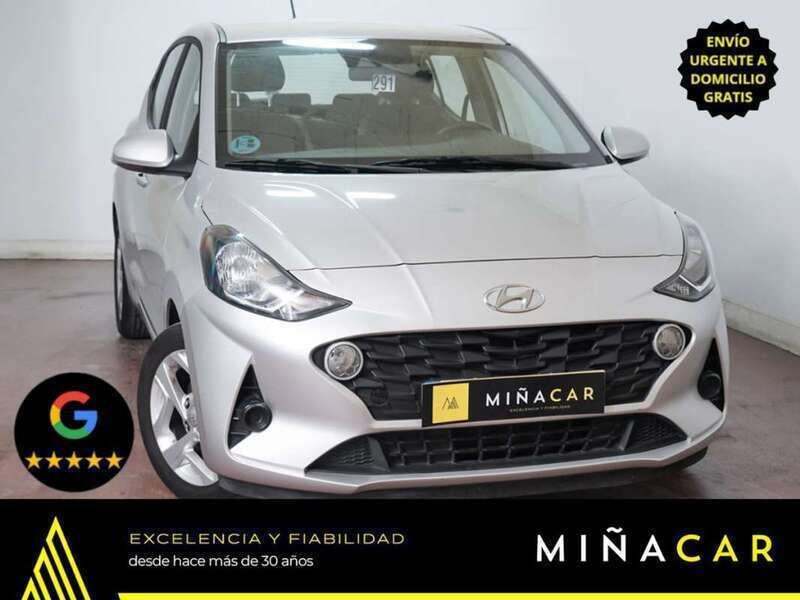 Gris Usado 2022 Hyundai i10 Utilitario | 11.060 € (Precio justo) - Imagen 1/4
