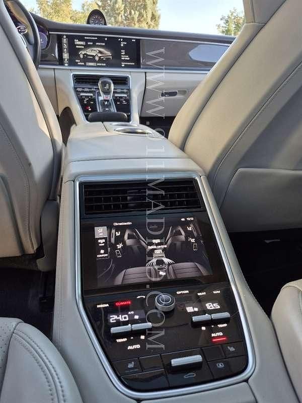Usado Porsche Panamera Turbo Executive 549 CV (403 kW) 2018 Negro Berlina