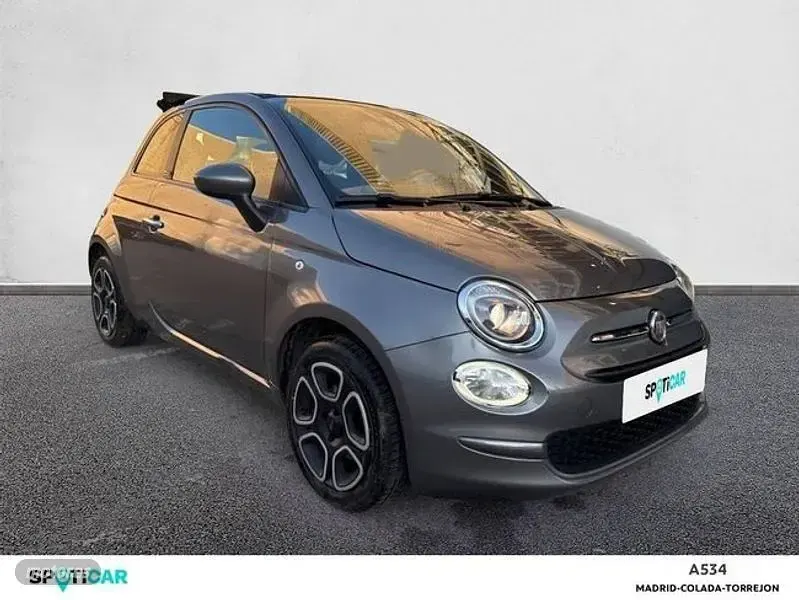 Usado Fiat 500C Club 70 CV (51 kW) 2023 Gris Descapotable