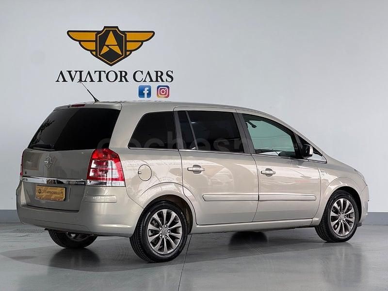 Usado Opel Zafira 120 CV (88 kW) 2010 Beige Monovolumen