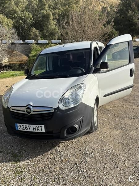Usado Opel Combo Expression 90 CV (66 kW) 2014 Blanco Monovolumen