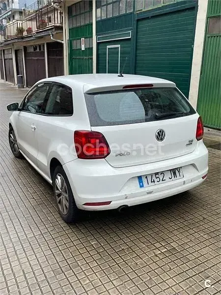 Usado VW Polo Advance 90 CV (66 kW) 2017 Blanco Berlina