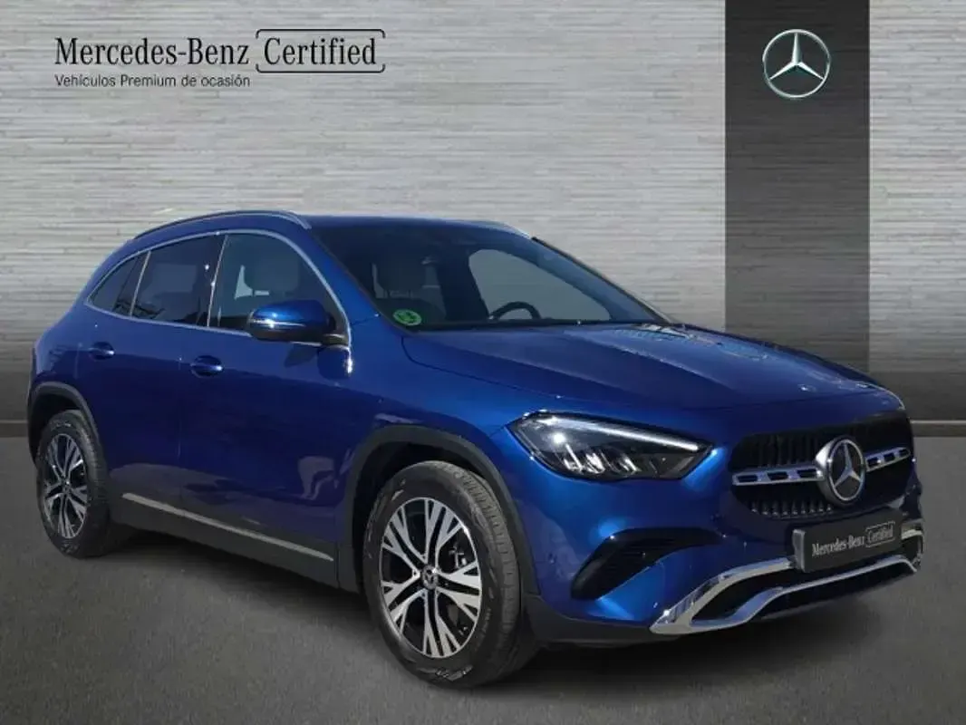 Usado Mercedes GLA220 190 CV (139 kW) 2023 Azul SUV