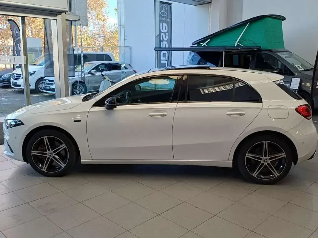 Usado Mercedes A250 218 CV (160 kW) 2021 Blanco Utilitario