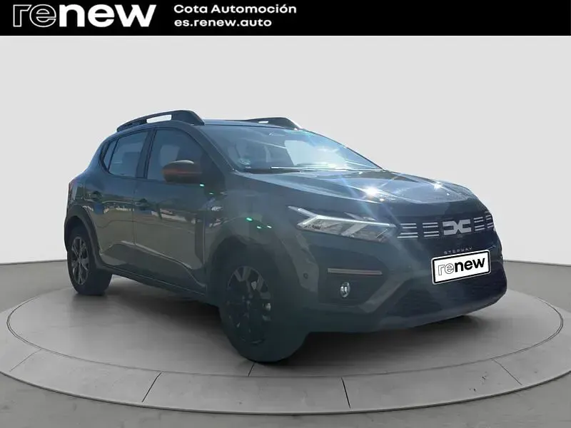 Usado Dacia Sandero Extreme 100 CV (73 kW) 2025 Verde Berlina