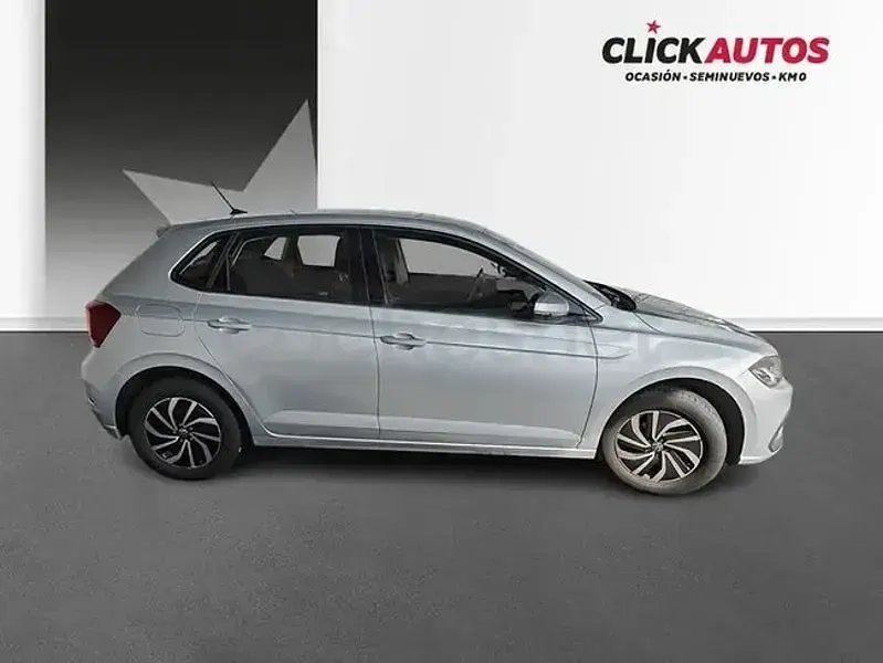 Usado VW Polo 95 CV (69 kW) 2025 Gris / plata Utilitario