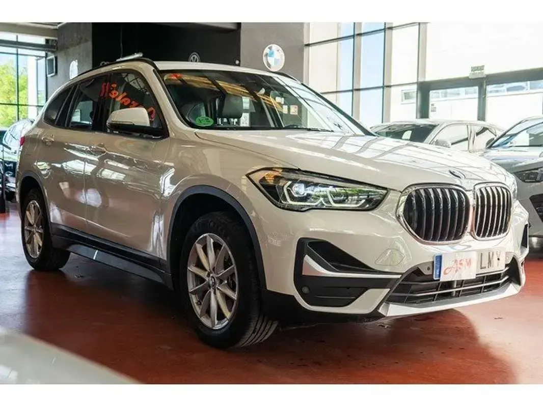 Usado BMW X1 Advantage 192 CV (141 kW) 2021 Blanco SUV
