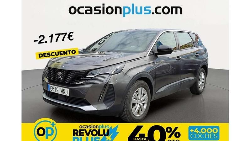 Usado Peugeot 5008 Active 136 CV (100 kW) 2024 Plateado SUV