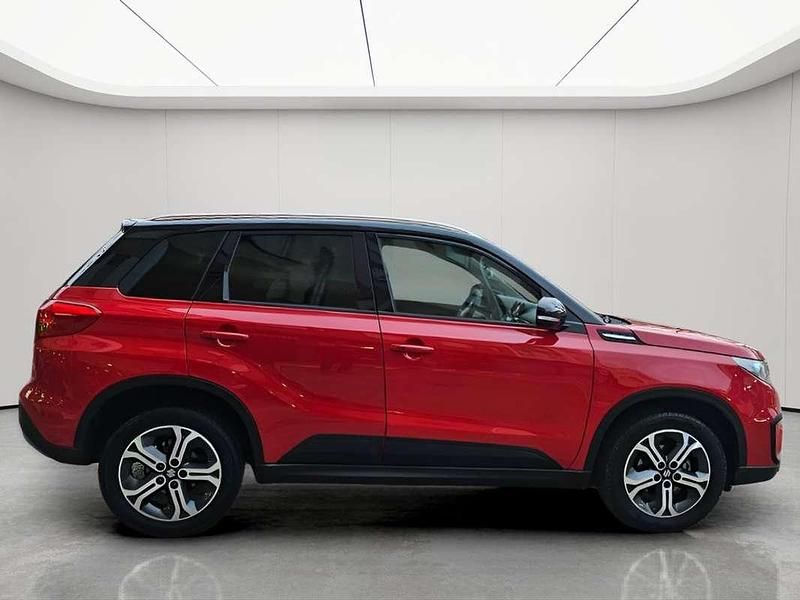 Usado Suzuki Vitara GLX 120 CV (88 kW) 2017 Rojo SUV