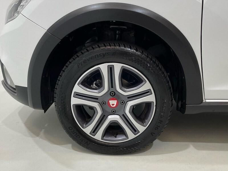 Usado Dacia Sandero 90 CV (66 kW) 2019 Blanco Berlina