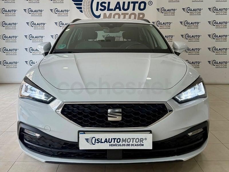 Usado Seat Leon Style 115 CV (84 kW) 2022 Blanco Familiar