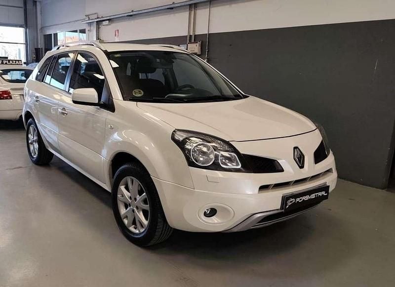 Usado Renault Koleos Dynamique 150 CV (110 kW) 2010 Blanco SUV