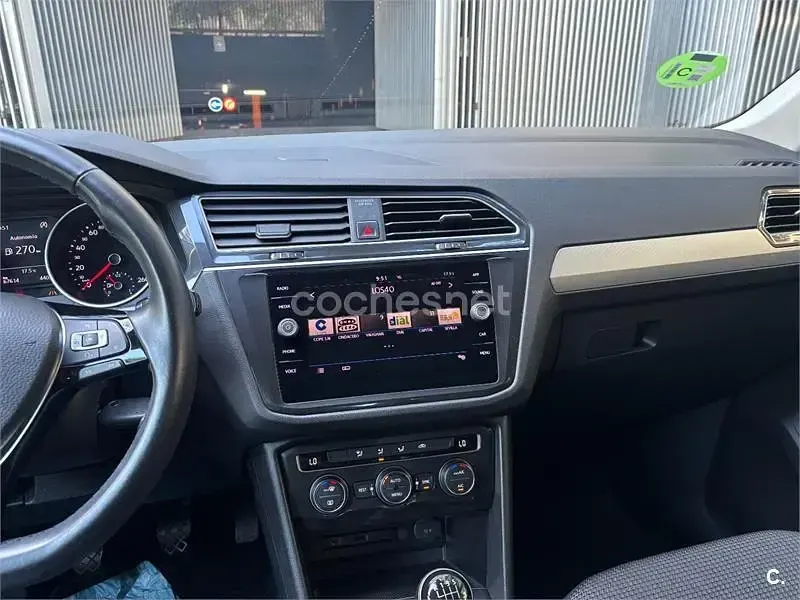 Usado VW Tiguan Edition 150 CV (110 kW) 2017 Gris / plata SUV
