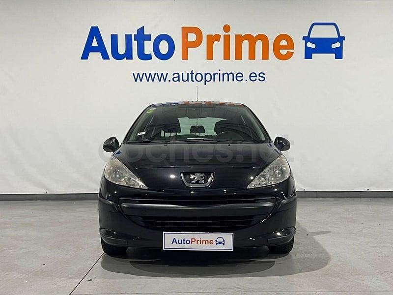 Usado Peugeot 207 75 CV (55 kW) 2008 Negro Berlina