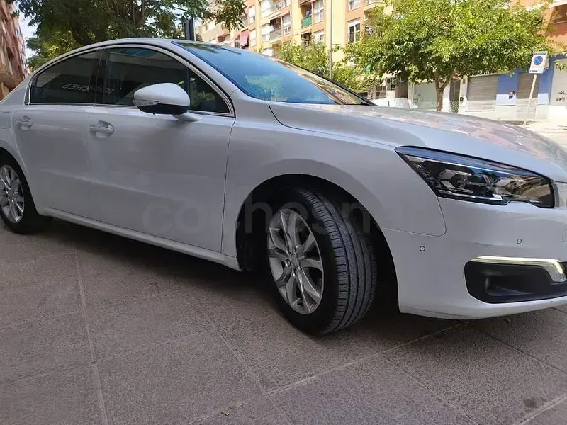 Usado Peugeot 508 Allure 150 CV (110 kW) 2015 Blanco Berlina