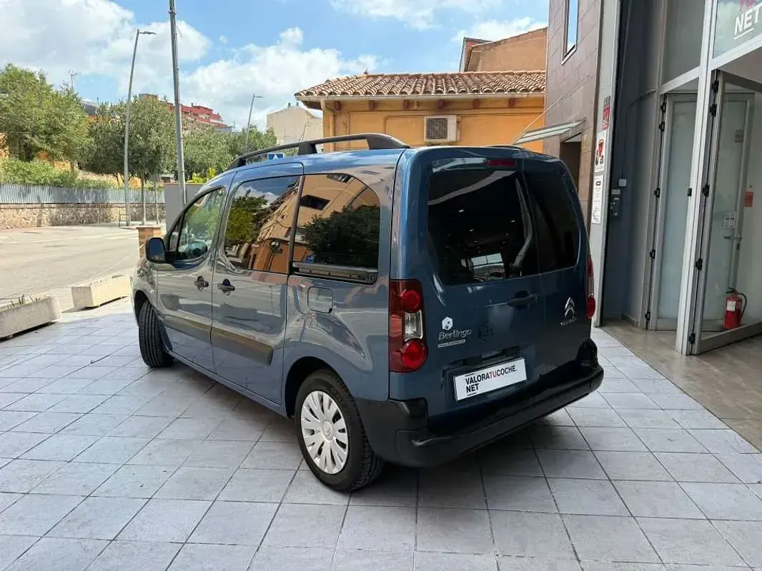 Usado Citroën Berlingo Feel 99 CV (72 kW) 2017 Azul Monovolumen