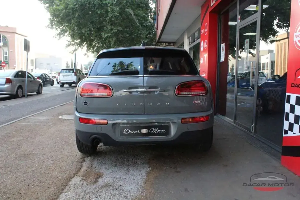 Usado Mini John Cooper Works Clubman 116 CV (85 kW) 2021 Gris Familiar