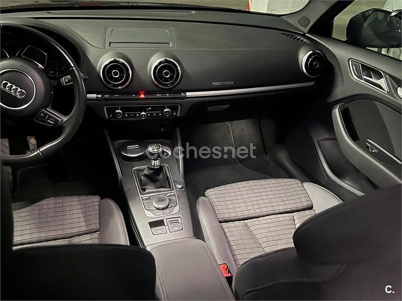 Käytetty Audi A3 150 HP (110 kW) 2016 Musta Sedan