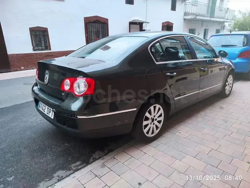 Usado VW Passat Advance 140 CV (102 kW) 2005 Negro Familiar