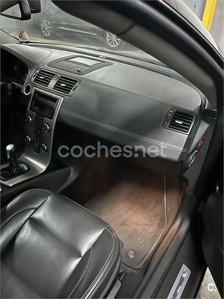 Käytetty Volvo C70 Inscription 177 HP (130 kW) 2012 Musta Avoauto