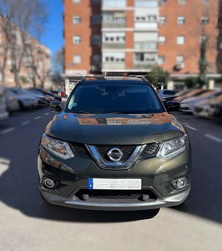 Usado Nissan X-Trail N-Connecta 130 CV (95 kW) 2016 Verde SUV