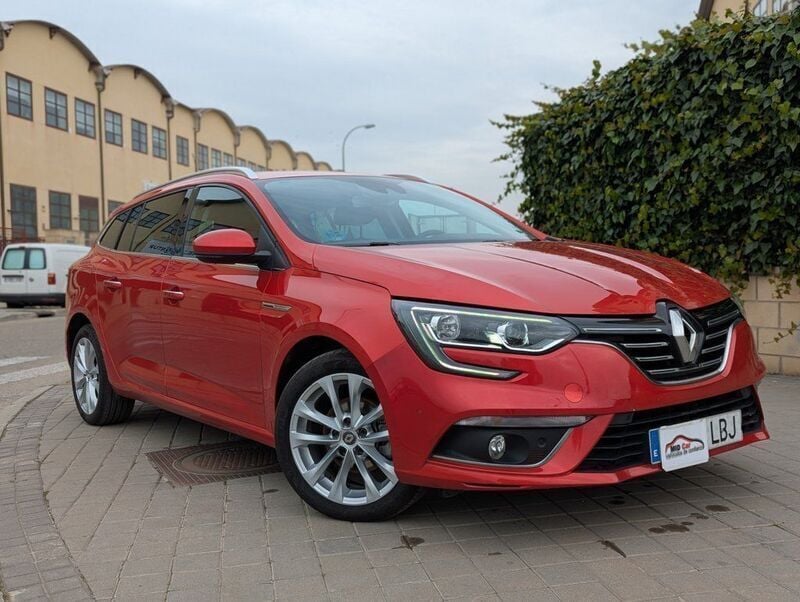 Rojo Usado 2019 Renault Mégane GrandTour Zen Familiar | 12.950 € (Buen precio) - Imagen 1/4