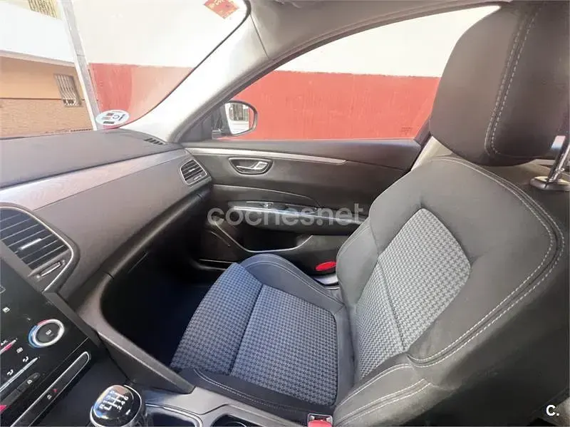 Usado Renault Talisman Intens 110 CV (80 kW) 2016 Negro Berlina