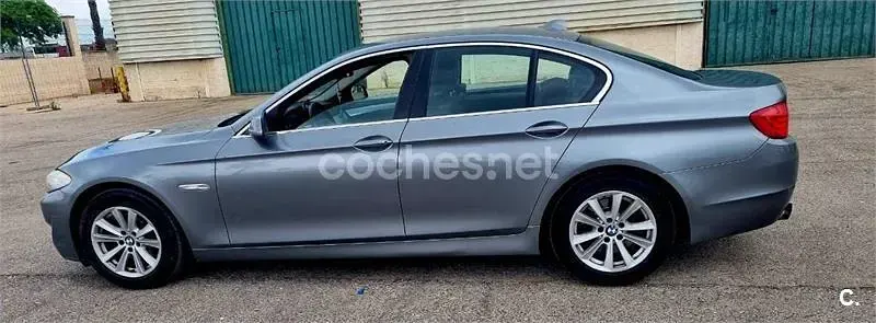 Usado BMW 520 177 CV (130 kW) 2010 Azul Berlina