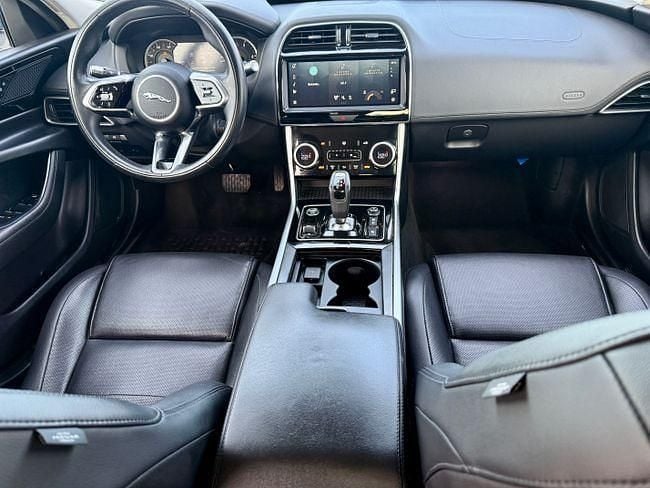 Usado Jaguar XE SE 206 CV (151 kW) 2021 Azul Berlina