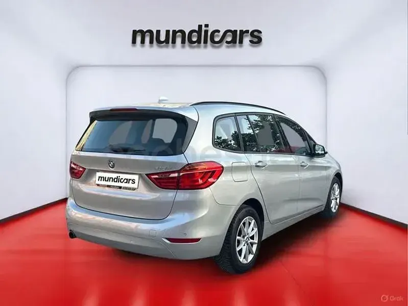 Usado BMW 218 150 CV (110 kW) 2018 Gris / plata Familiar