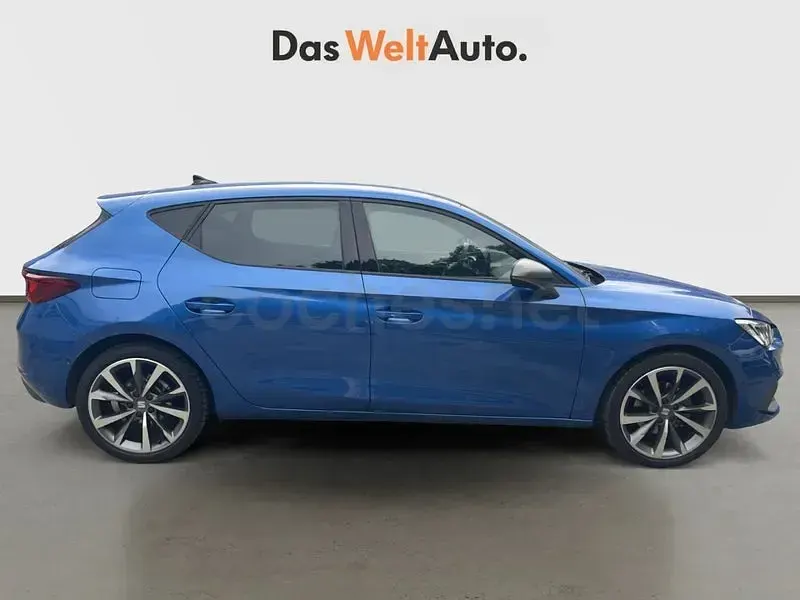 Begagnad Seat Leon FR 116 HK (85 kW) 2025 Blå Sedan