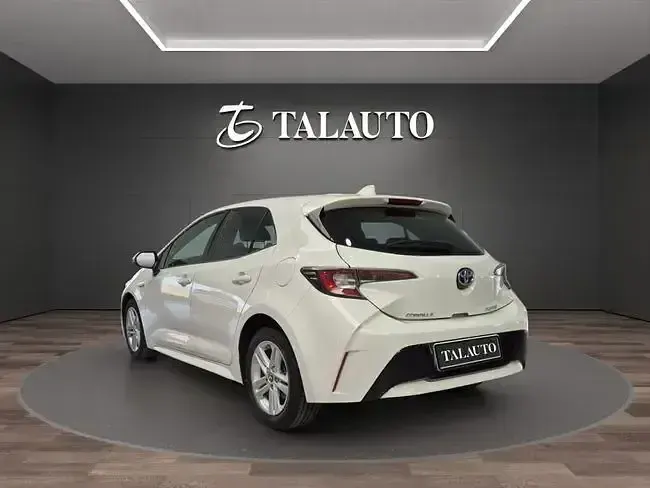 Usado Toyota Corolla Business Edition 122 CV (89 kW) 2019 Blanco Berlina
