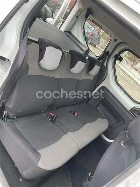 Usado Dacia Dokker 90 CV (66 kW) 2015 Blanco Monovolumen