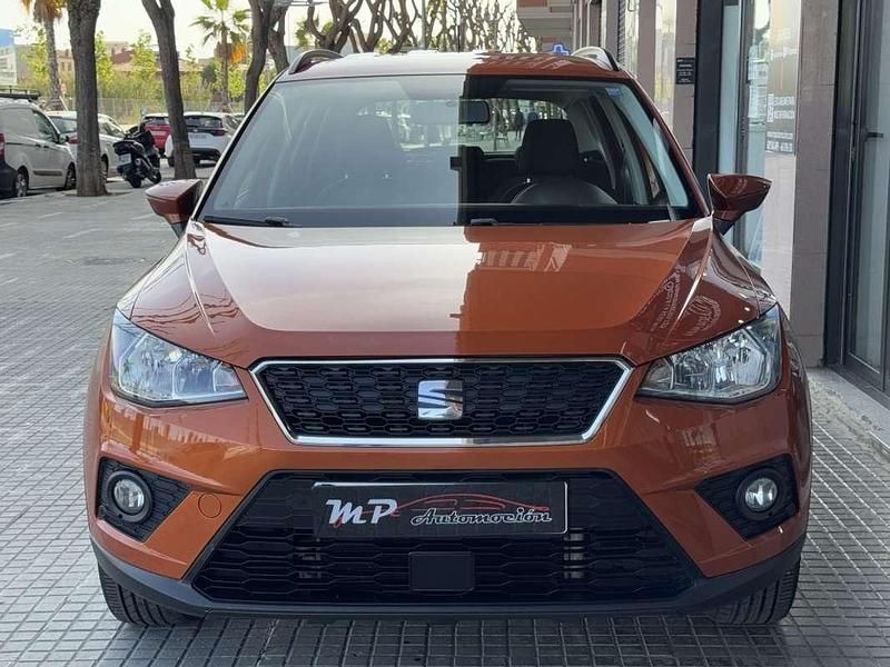 Usado Seat Arona Ecomotive 95 CV (69 kW) 2018 Naranja SUV