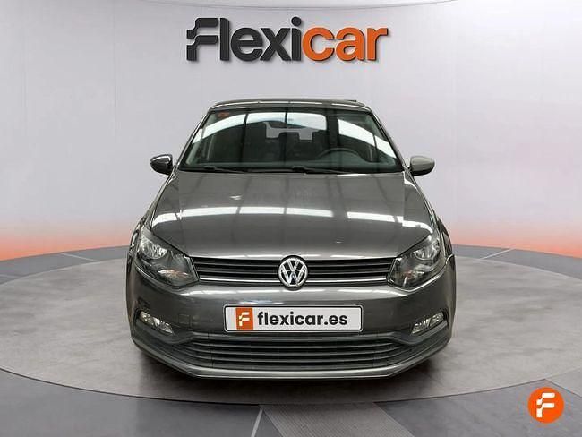 Usado VW Polo Edition 60 CV (44 kW) 2016 Gris Berlina