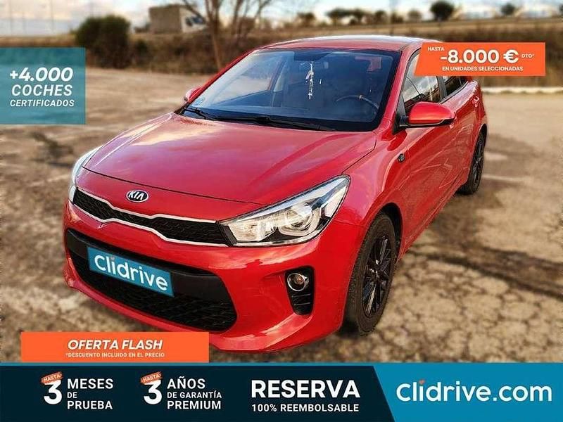 Usado Kia Rio 84 CV (61 kW) 2020 Rojo Utilitario
