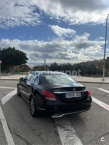 Usado Mercedes C220 170 CV (125 kW) 2014 Negro Berlina
