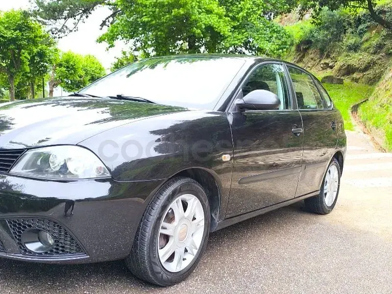 Usado Seat Ibiza 85 CV (62 kW) 2008 Negro Berlina