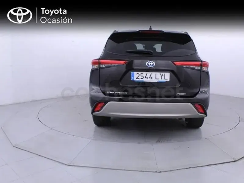 Usado Toyota Highlander Luxury 246 CV (180 kW) 2022 Marrón SUV