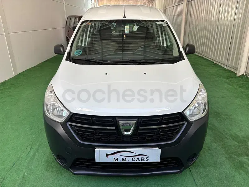 Usado Dacia Dokker Ambiance 75 CV (55 kW) 2017 Blanco Monovolumen