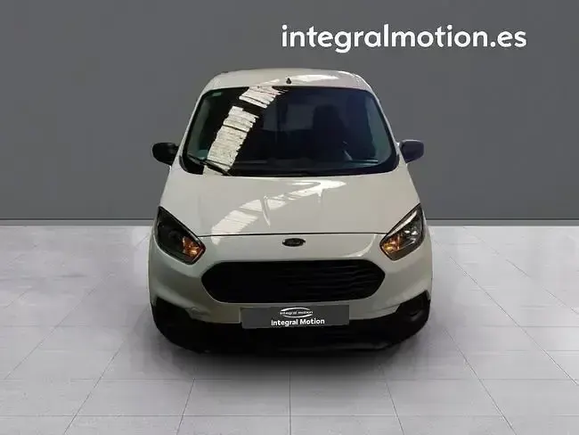 Usado Ford Transit Courier Trend 75 CV (55 kW) 2019 Blanco Van