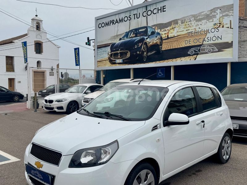 Blanco Usado 2011 Chevrolet Aveo LS Berlina | 5490 € (Un poco caro) - Imagen 1/4