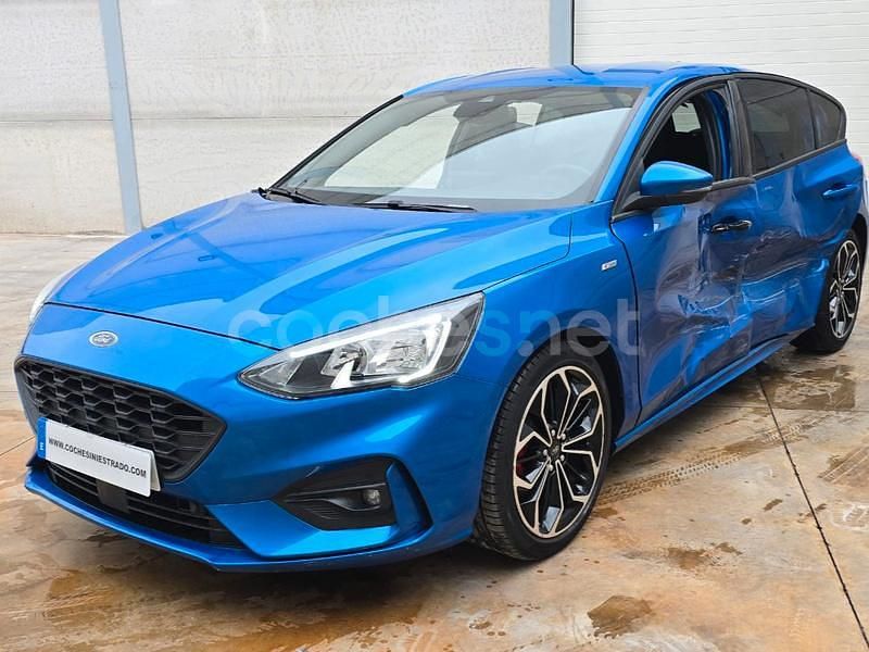 Azul Usado 2021 Ford Focus ST-Line X Berlina | 6900 € - Imagen 1/4