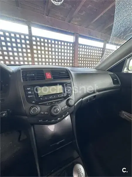 Usado Honda Accord Sport 140 CV (102 kW) 2004 Gris / plata Berlina